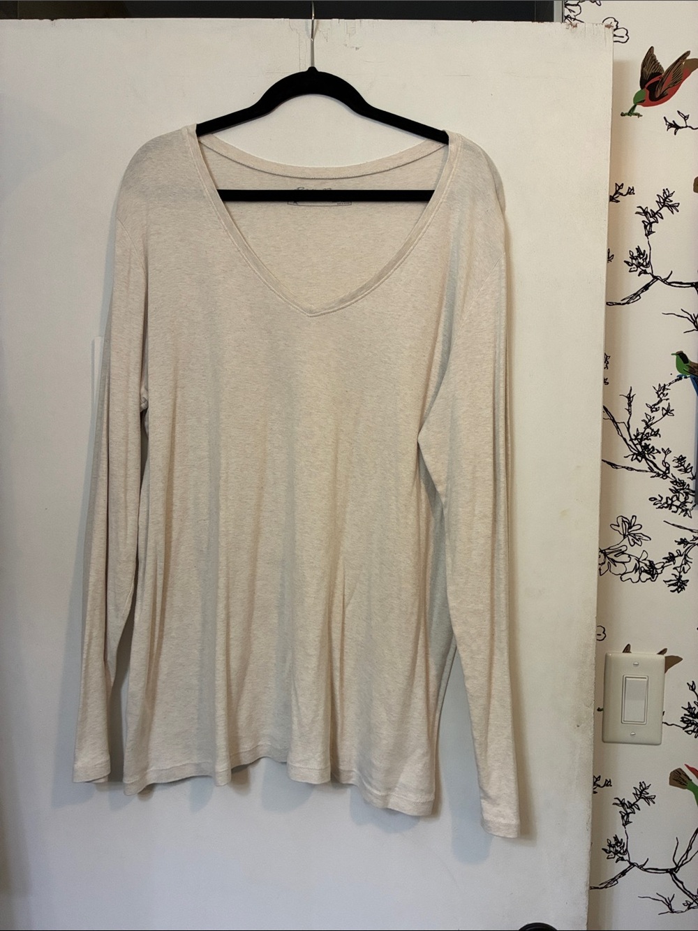 Women’s V-Neck Long Sleeve Top - Cream